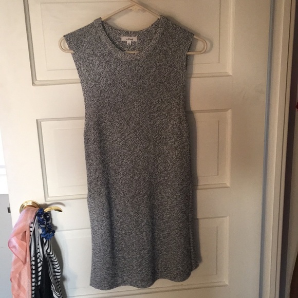 Aritzia Sweaters - Wilfred knit tunic sweater
